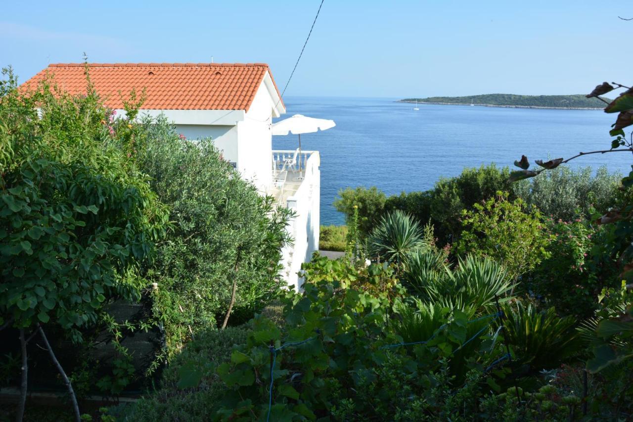 Apartments By The Sea Milna, Vis - 8944 Экстерьер фото